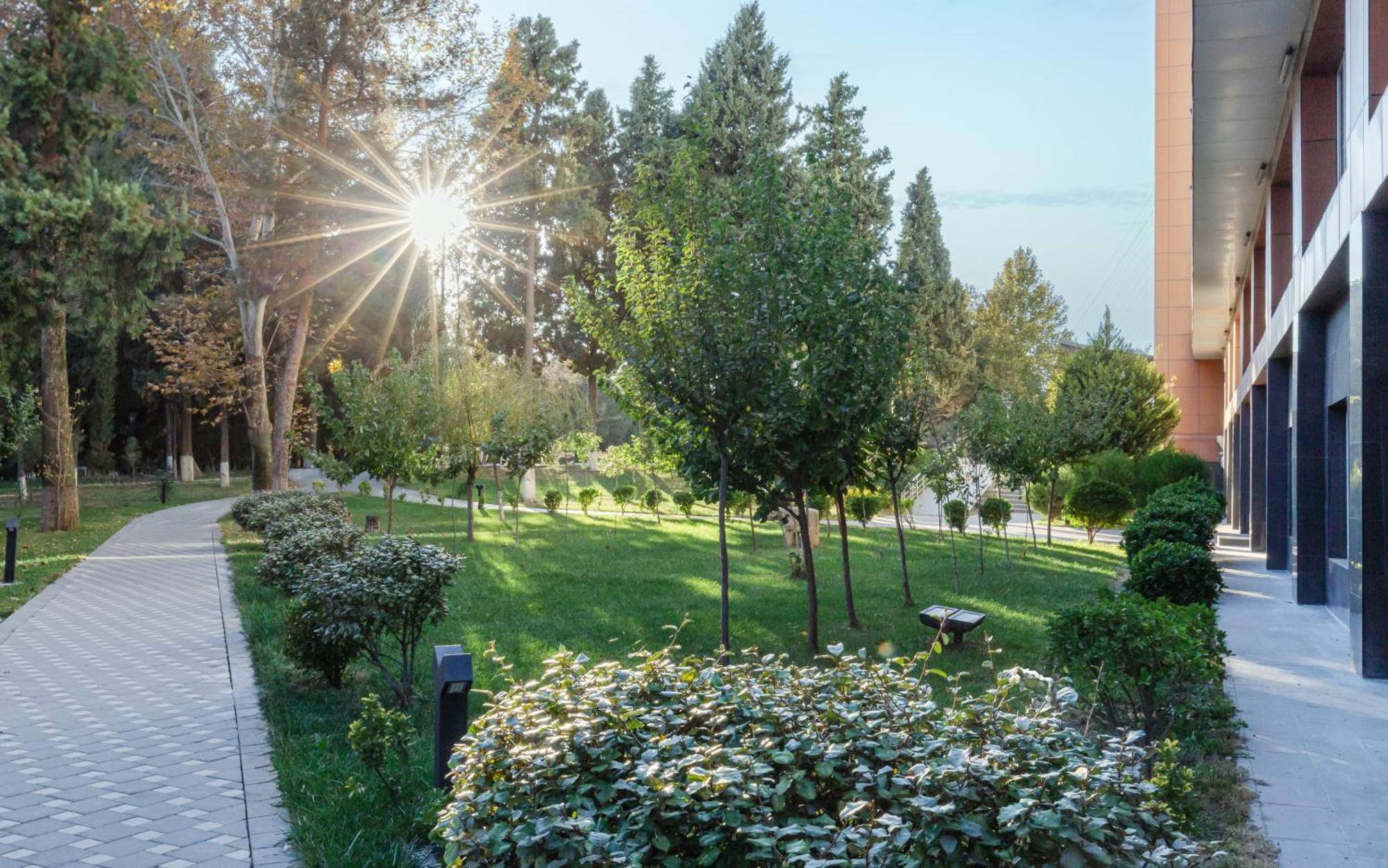 Chinar Hotel & Spa Нафталан Экстерьер фото