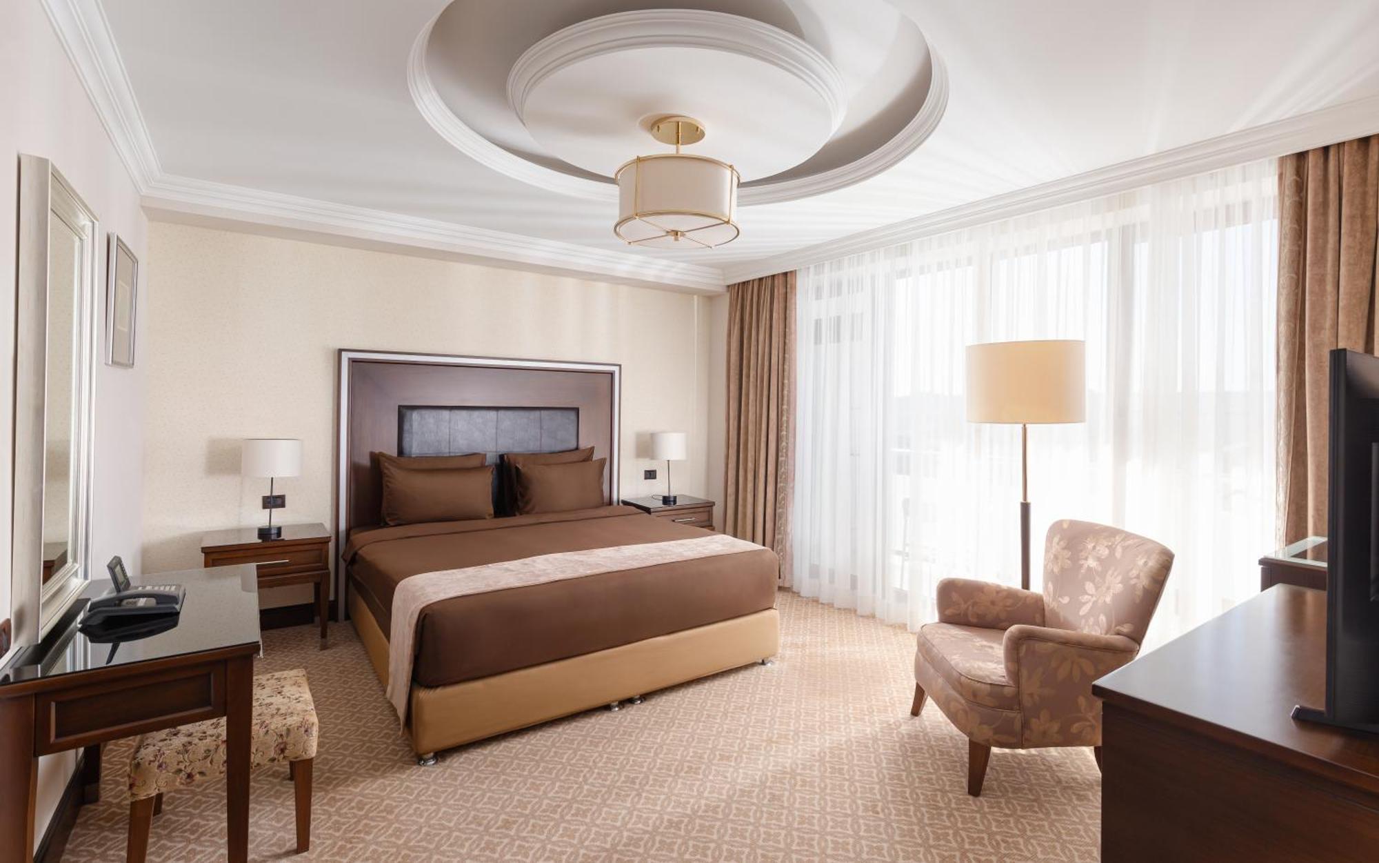 Chinar Hotel & Spa Нафталан Экстерьер фото