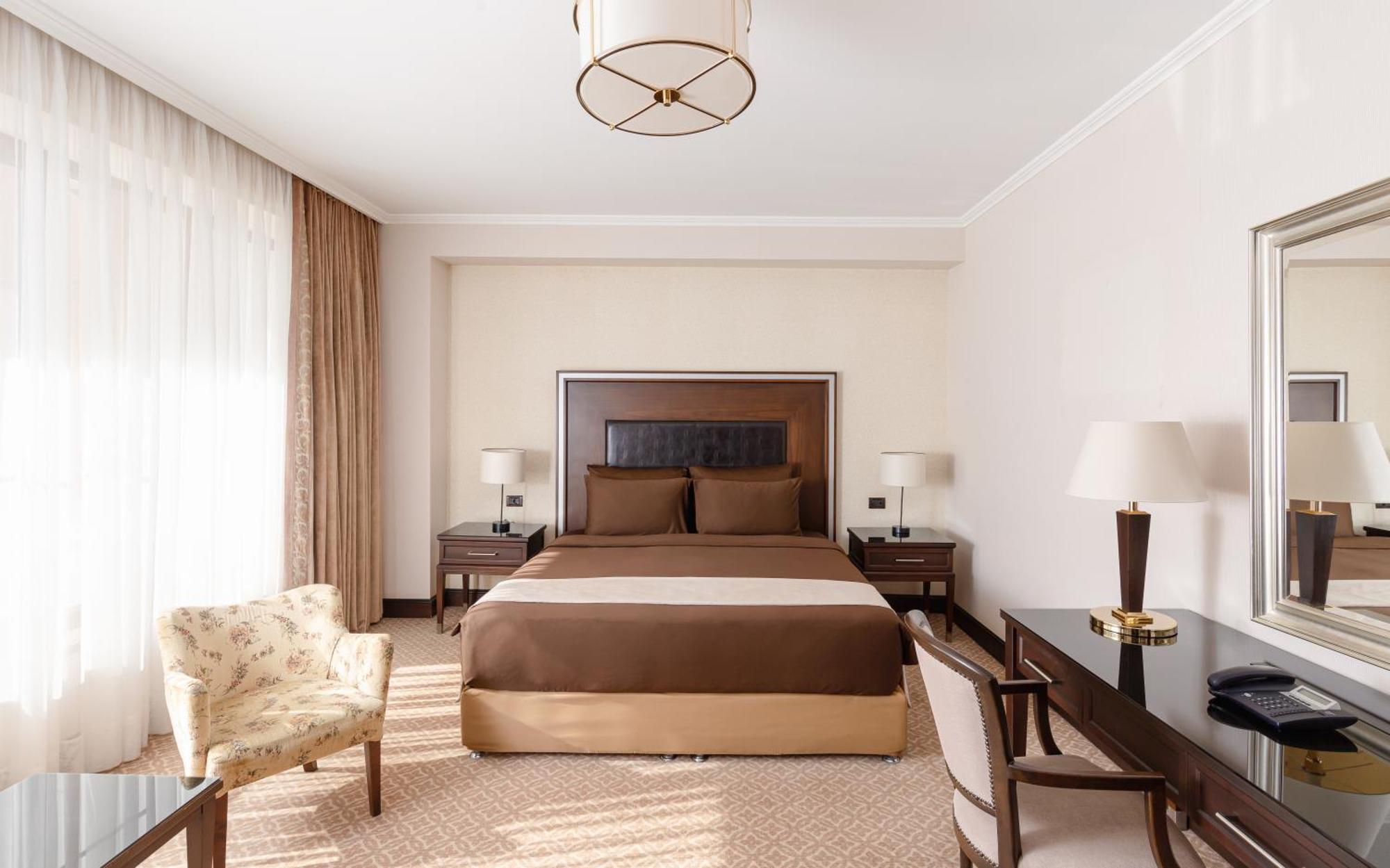 Chinar Hotel & Spa Нафталан Экстерьер фото
